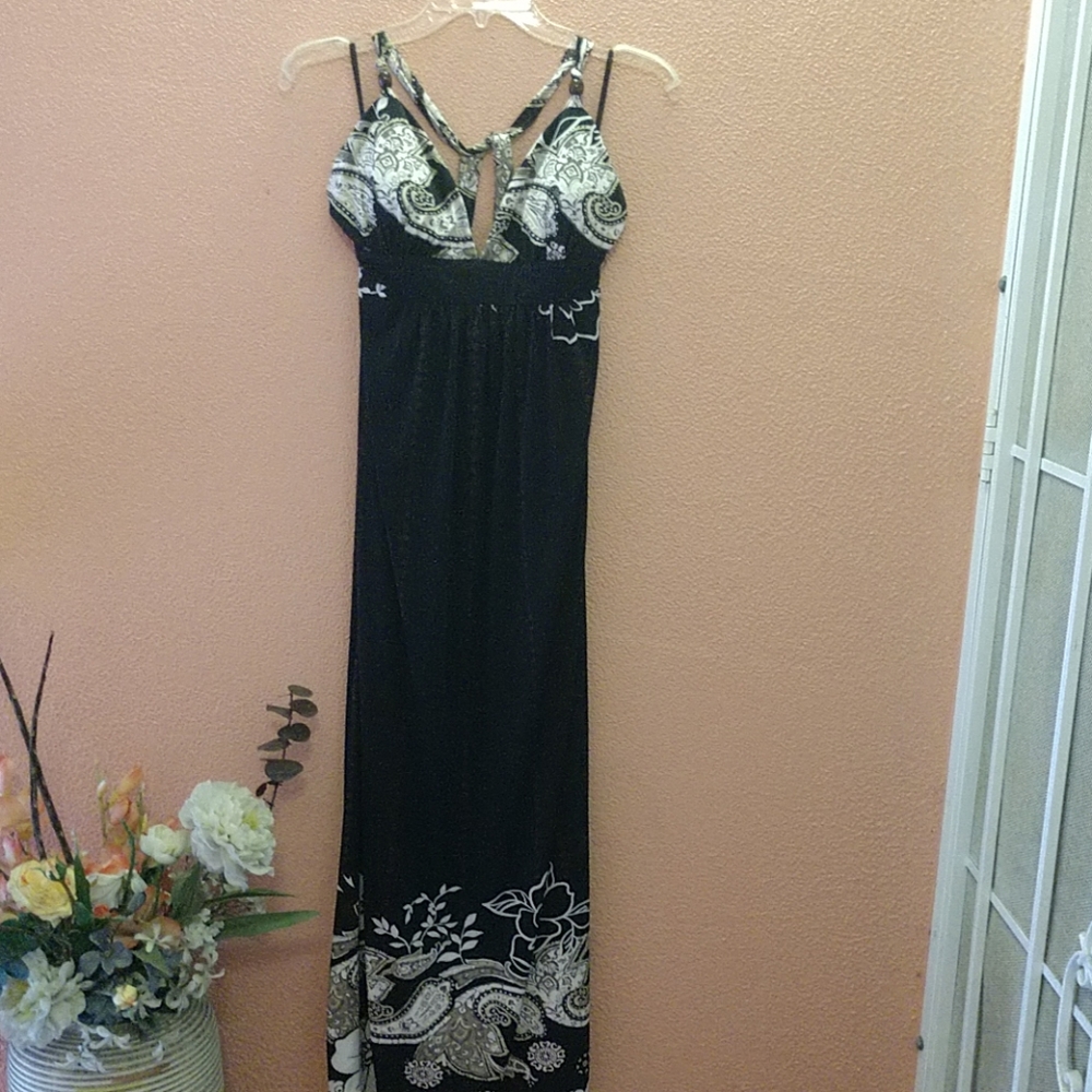 #7 Self-Bra Paisley Border Print Alyn Page Maxi Dress NWT